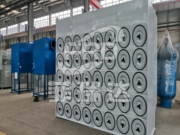 塑料行業(yè)粉塵濾筒除塵器