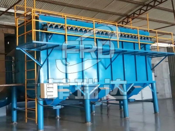 采石場(chǎng)破碎機(jī)袋式除塵器