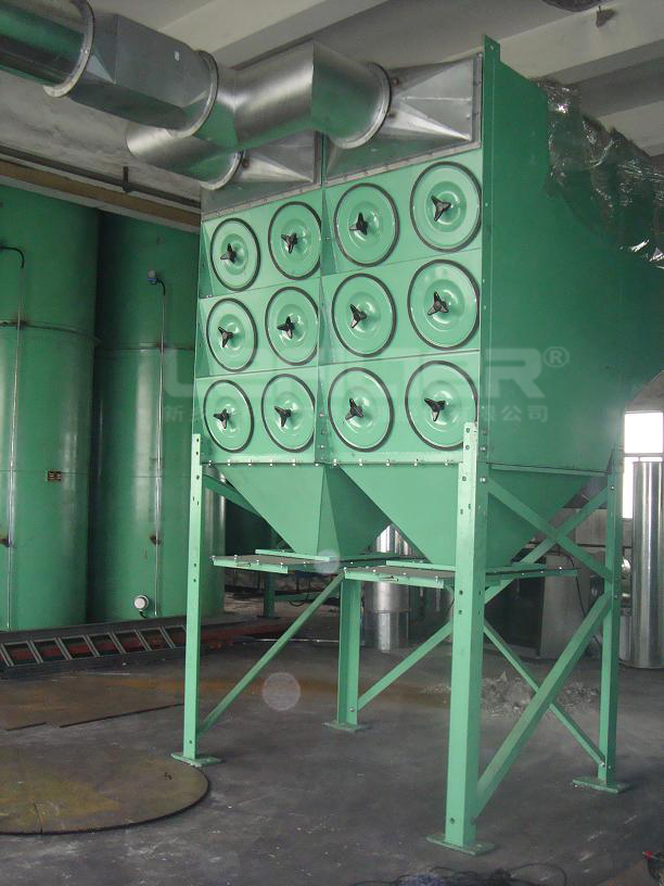 水泥廠裝包機濾筒除塵器